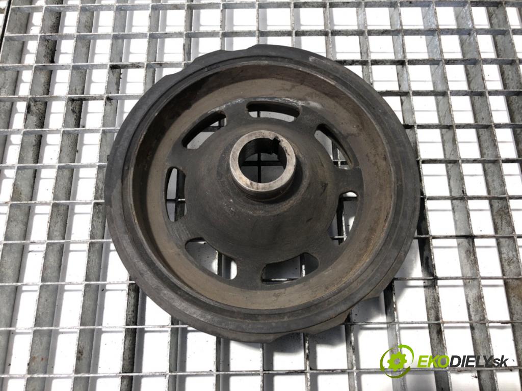 MERCEDES-BENZ VITO Autobus (W638) 1996 - 2003    108 D 2.3 (638.164) 58 kW [79 KM] olej napędowy 1996 - 2003  kolo kolová hřídele  (Remenice)