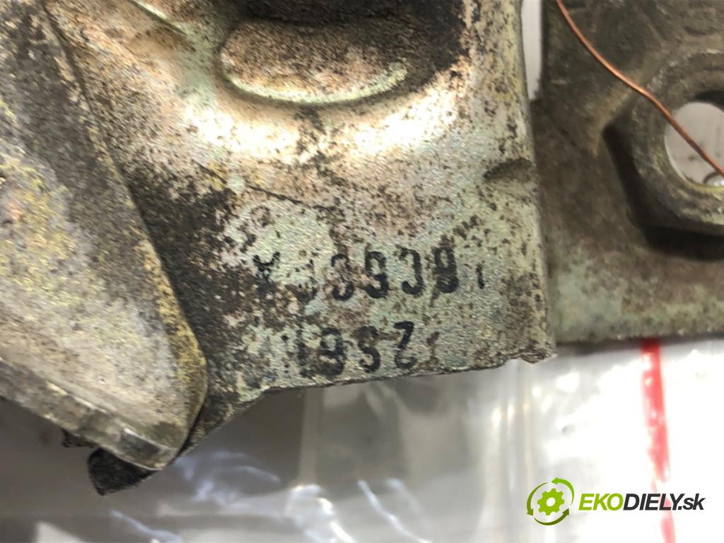 FORD FIESTA V (JH_, JD_) 2001 - 2014    1.25 16V 55 kW [75 KM] benzyna 2002 - 2008  zámok kapoty přední část