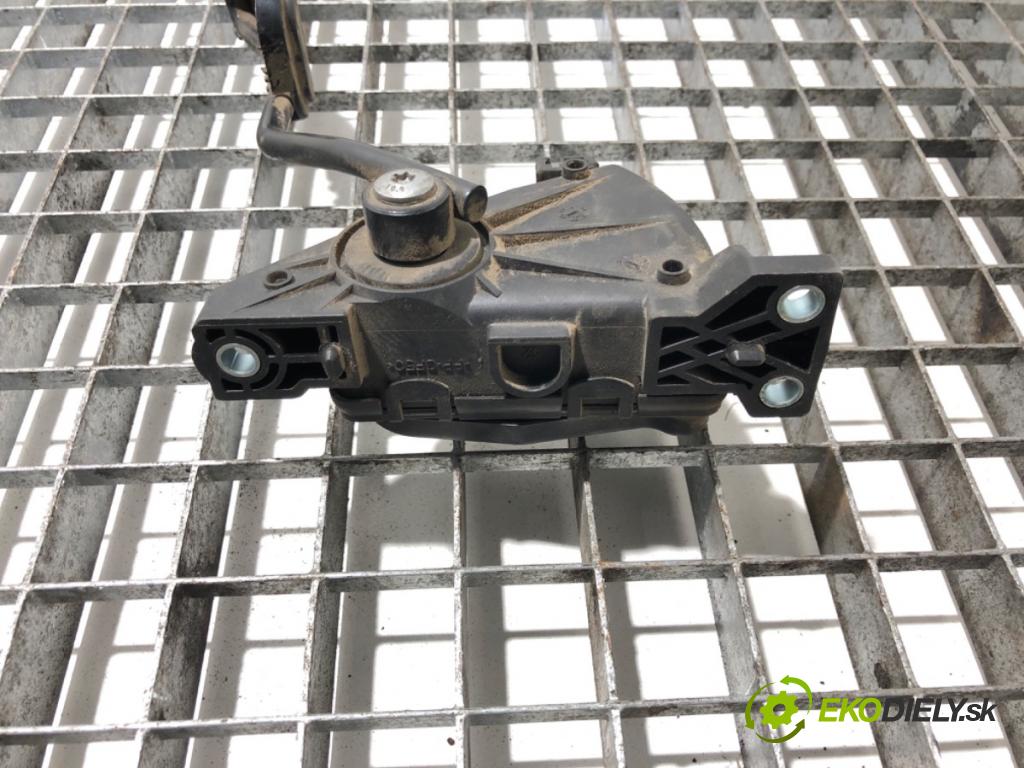 RENAULT MASTER II Autobus (JD) 1998 - 2022    2.5 dCi 120 84 kW [115 KM] olej napędowy 2001 - 2022  Potenciometer plynu 7700314525 (Pedále)