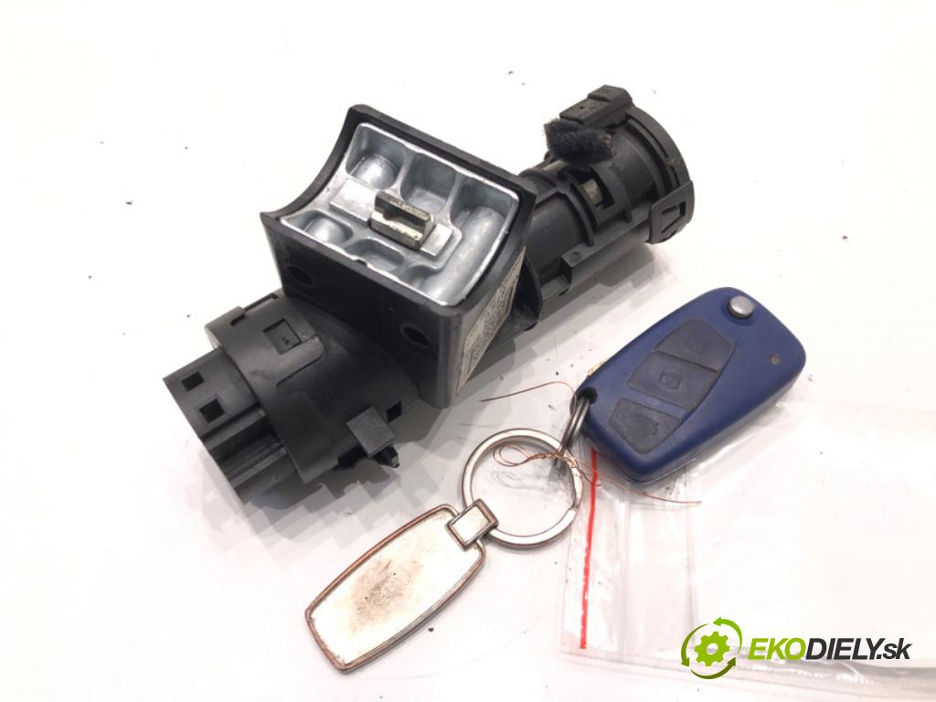 FIAT STILO (192_) 2001 - 2010    1.6 16V (192_XB1A) 76 kW [103 KM] benzyna 2001 - 2006  spinačka 61001500 (Spínacie skrinky a kľúče)