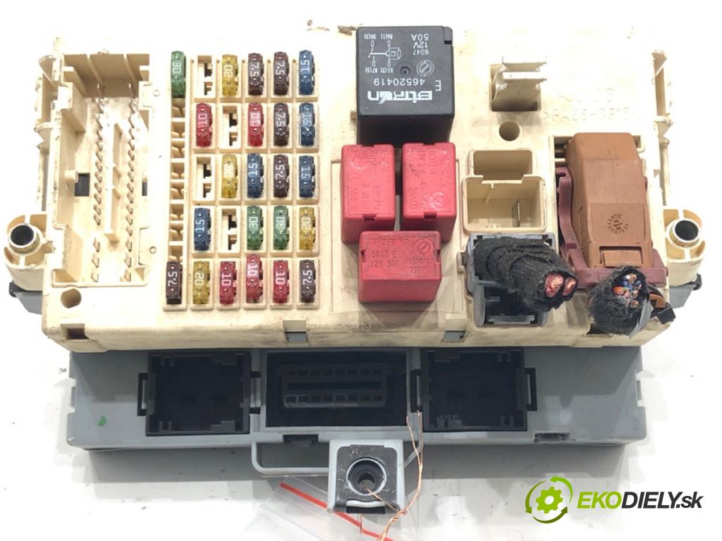 FIAT STILO (192_) 2001 - 2010    1.6 16V (192_XB1A) 76 kW [103 KM] benzyna 2001 - 2006  modul BSI 51708059 (Pojistkové skříňky)