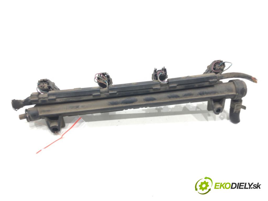 SEAT CORDOBA (6L2) 2002 - 2009    1.4 16V 55 kW [75 KM] benzyna 2002 - 2007  Lišta vstrekovacia 036133319BH (Vstrekovacie lišty)