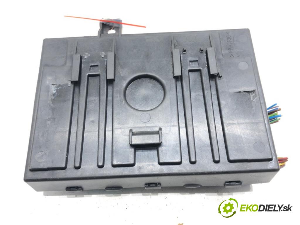FORD FIESTA VI (CB1, CCN) 2008 - 2022    1.25 60 kW [82 KM] benzyna 2008 - 2017  Modul komfortu 8V51-15K600-CH (Moduly komfortu)