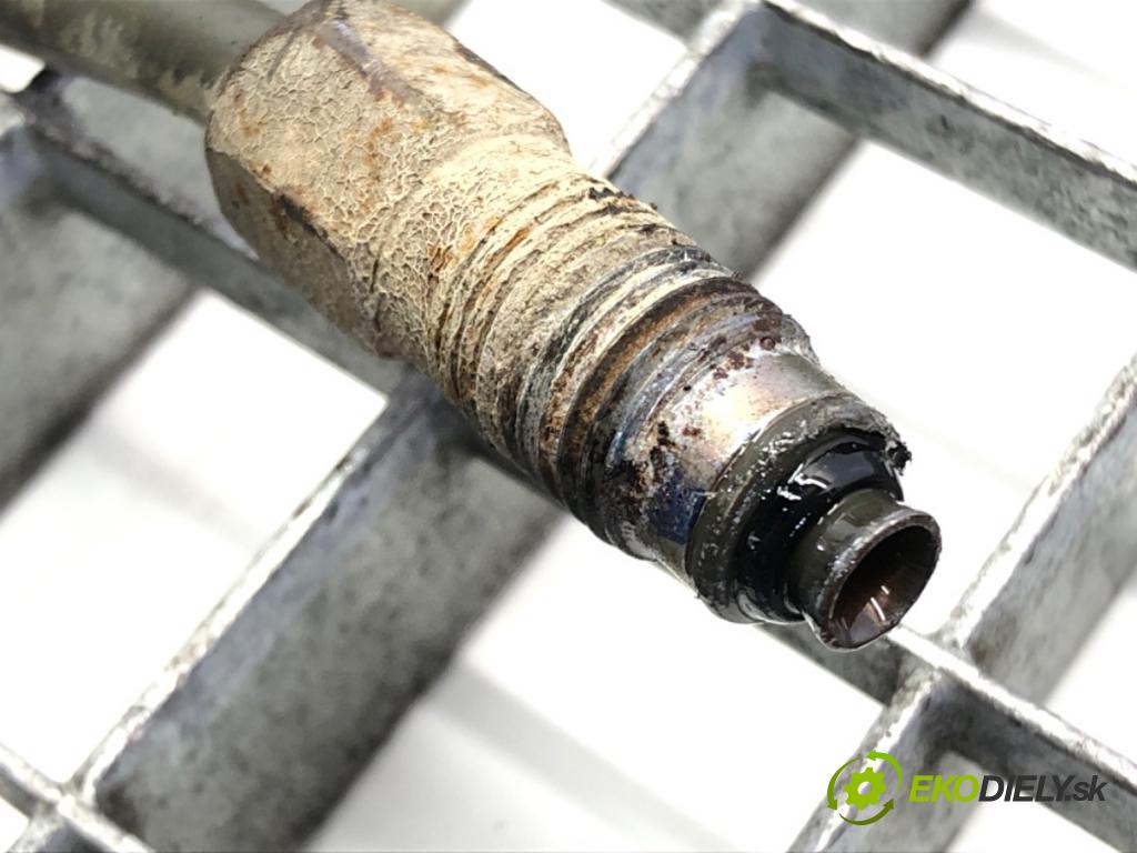 NISSAN ALMERA TINO (V10) 1998 - 2006    1.8 85 kW [116 KM] benzyna 2002 - 2006  hadica servočerpadlo  (Rúrky, hadice servočerpadla)