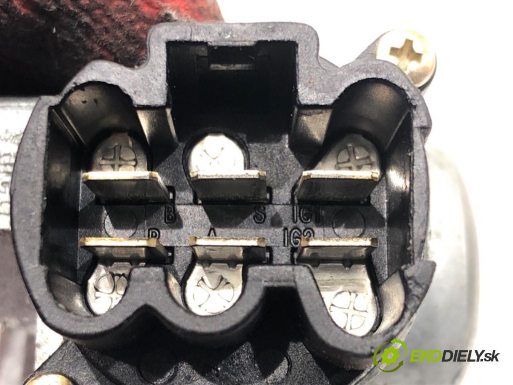 NISSAN ALMERA TINO (V10) 1998 - 2006    1.8 85 kW [116 KM] benzyna 2002 - 2006  spinačka 28590C9965 (Spínacie skrinky a kľúče)