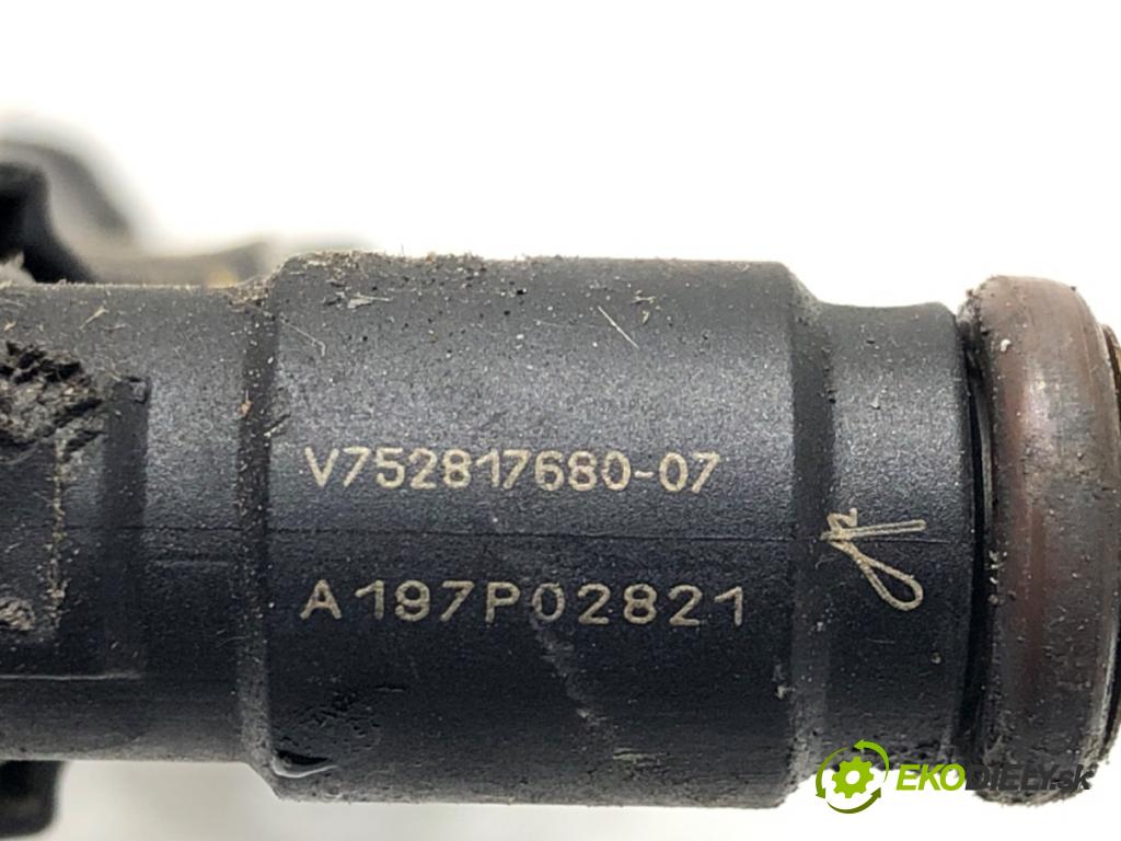 PEUGEOT 308 I (4A_, 4C_) 2007 - 2016    1.6 16V 88 kW [120 KM] benzyna 2007 - 2014  Lišta vstrekovacia 757564580 (Vstrekovacie lišty)