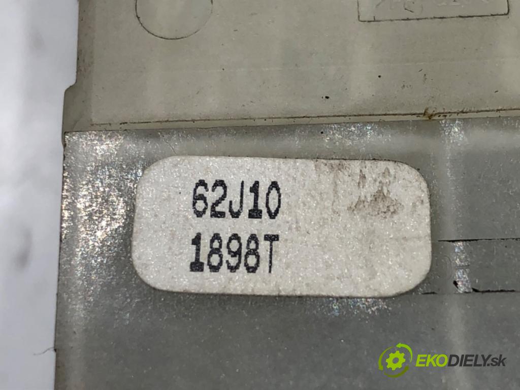 SUZUKI SWIFT III (MZ, EZ) 2005 - 2022    1.3 DDiS (RS 413D) 55 kW [75 KM] olej napędowy 2005 - 2022  Prepínač okien 62J10 1898T (Prepínače, spínače, tlačidlá a ovládače kúrenia)