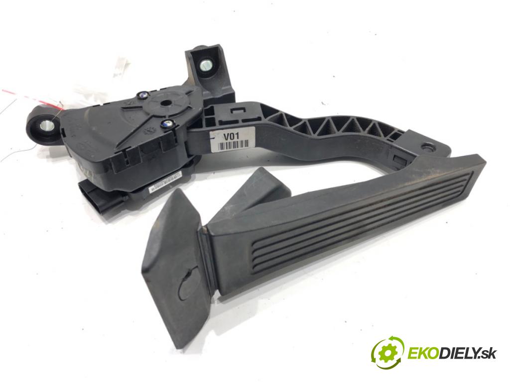 HYUNDAI i40 I Kombi Van (VF) 2011 - 2022    1.7 CRDI 85 kW [116 KM] olej napędowy 2015 - 2022  Potenciometer plynu  (Pedále)