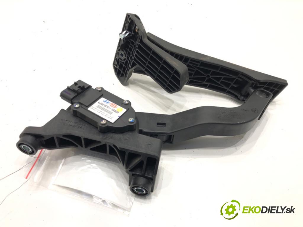 HYUNDAI i40 I Kombi Van (VF) 2011 - 2022    1.7 CRDI 85 kW [116 KM] olej napędowy 2015 - 2022  Potenciometer plynu  (Pedále)