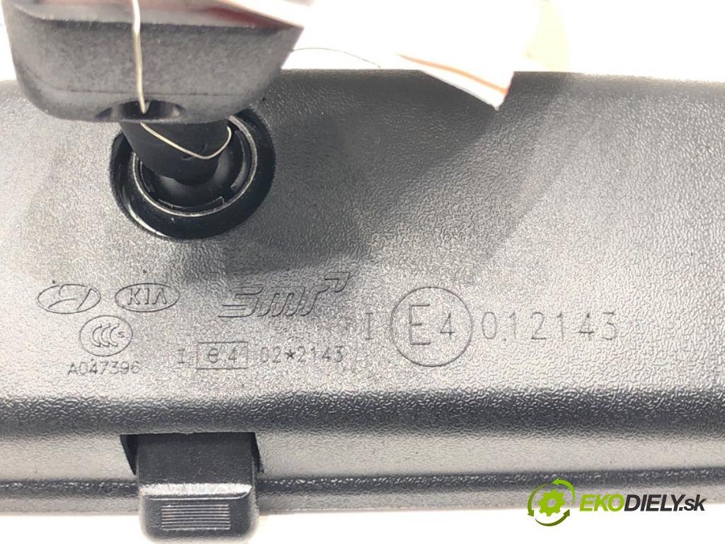 HYUNDAI i40 I Kombi Van (VF) 2011 - 2022    1.7 CRDI 85 kW [116 KM] olej napędowy 2015 - 2022  zpětné zrcátko vnitřní  (Světla vnitřní)