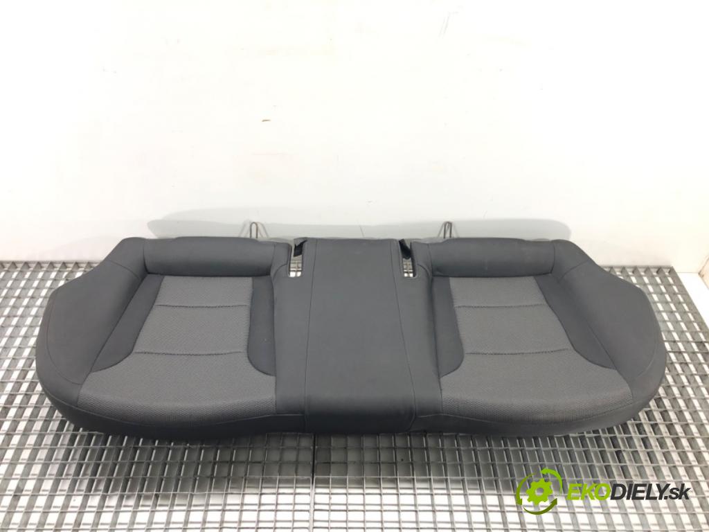 HYUNDAI i40 I Kombi Van (VF) 2011 - 2022    1.7 CRDI 85 kW [116 KM] olej napędowy 2015 - 2022  Sedadlo druhý rad