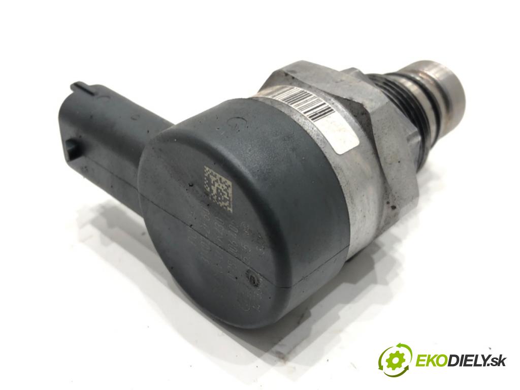 HYUNDAI i40 I Kombi Van (VF) 2011 - 2022    1.7 CRDI 85 kW [116 KM] olej napędowy 2015 - 2022  Snímač tlaku paliva 0281006405 (Snímače)