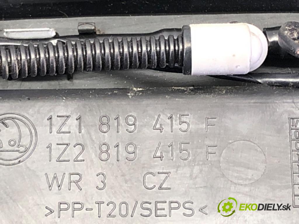 SKODA OCTAVIA II Combi (1Z5) 2004 - 2013    1.6 TDI 77 kW [105 KM] olej napędowy 2009 - 2013  Torpédo, plast pod čelné okno 1Z1819415F (Torpéda)