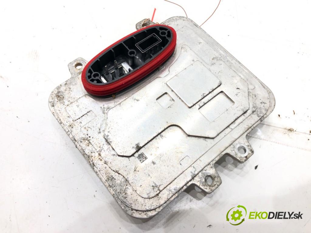 SKODA OCTAVIA II Combi (1Z5) 2004 - 2013    1.6 TDI 77 kW [105 KM] olej napędowy 2009 - 2013  Menič XENON 5DV009610-00 (Riadiace jednotky xenónu)