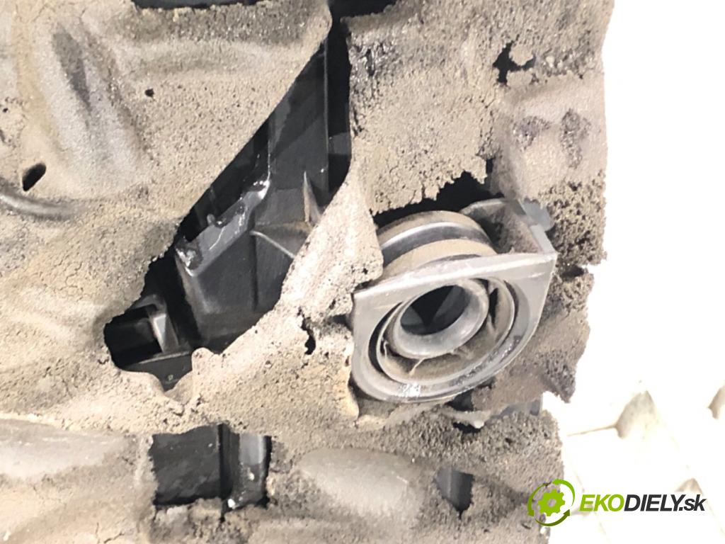 SKODA OCTAVIA II Combi (1Z5) 2004 - 2013    1.6 TDI 77 kW [105 KM] olej napędowy 2009 - 2013  kryt motora 03L103925AT (Kryty motora)