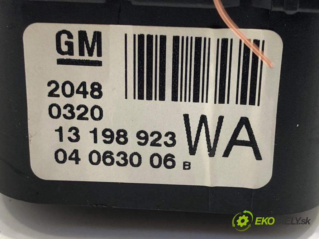 OPEL ASTRA H CLASSIC Kombi (A04) 2006 - 2022    1.7 CDTI (L35) 92 kW [125 KM] olej napędowy 2009 - 2022  spínač světel 13198923