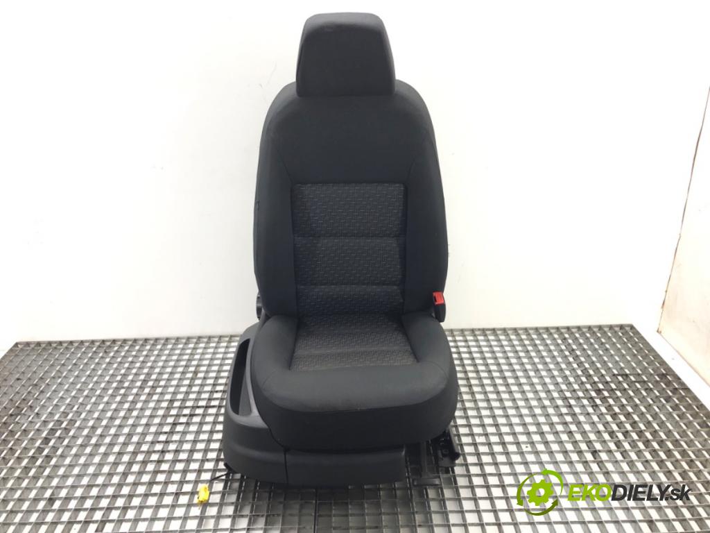 SKODA OCTAVIA II Combi (1Z5) 2004 - 2013    1.6 75 kW [102 KM] benzyna 2004 - 2013  Sedadlo pravy predný 