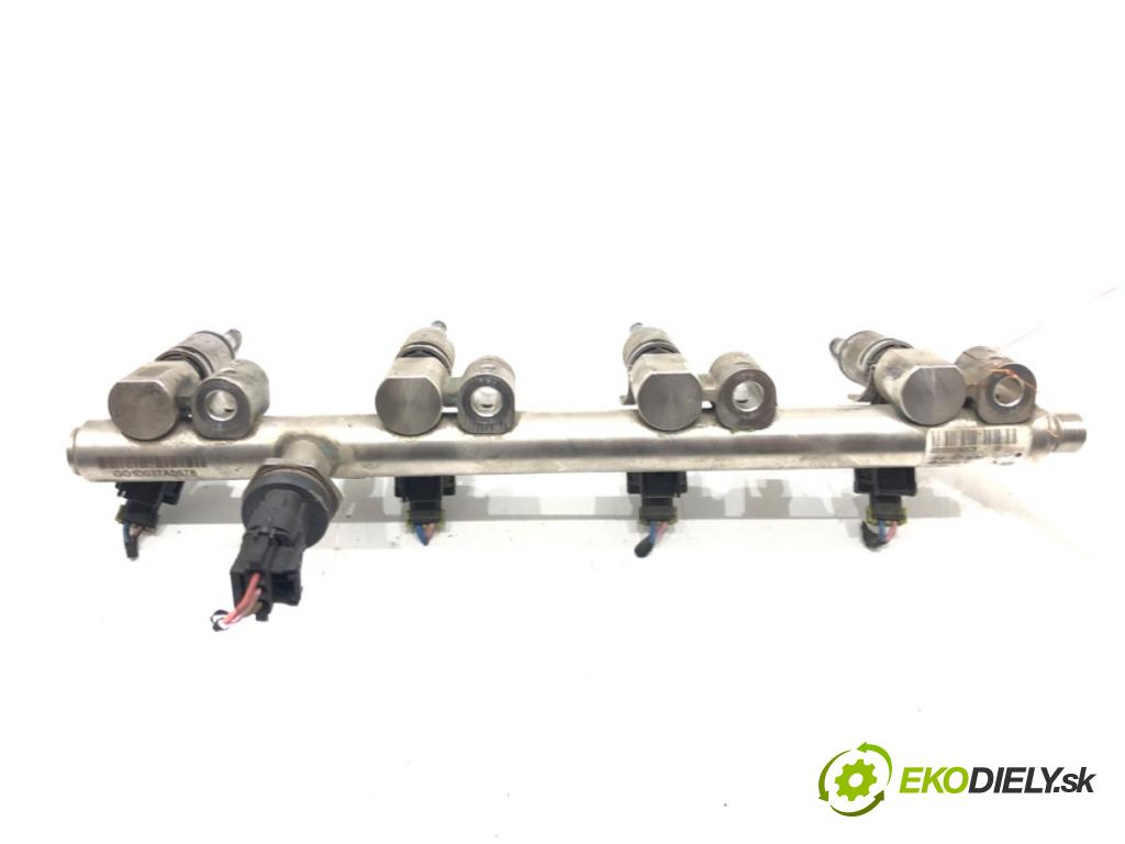 HYUNDAI i30 Kombi Van (GDE, GD) 2012 - 2022    1.6 GDI 99 kW [135 KM] benzyna 2015 - 2022  Lišta vstrekovacia  (Vstrekovacie lišty)