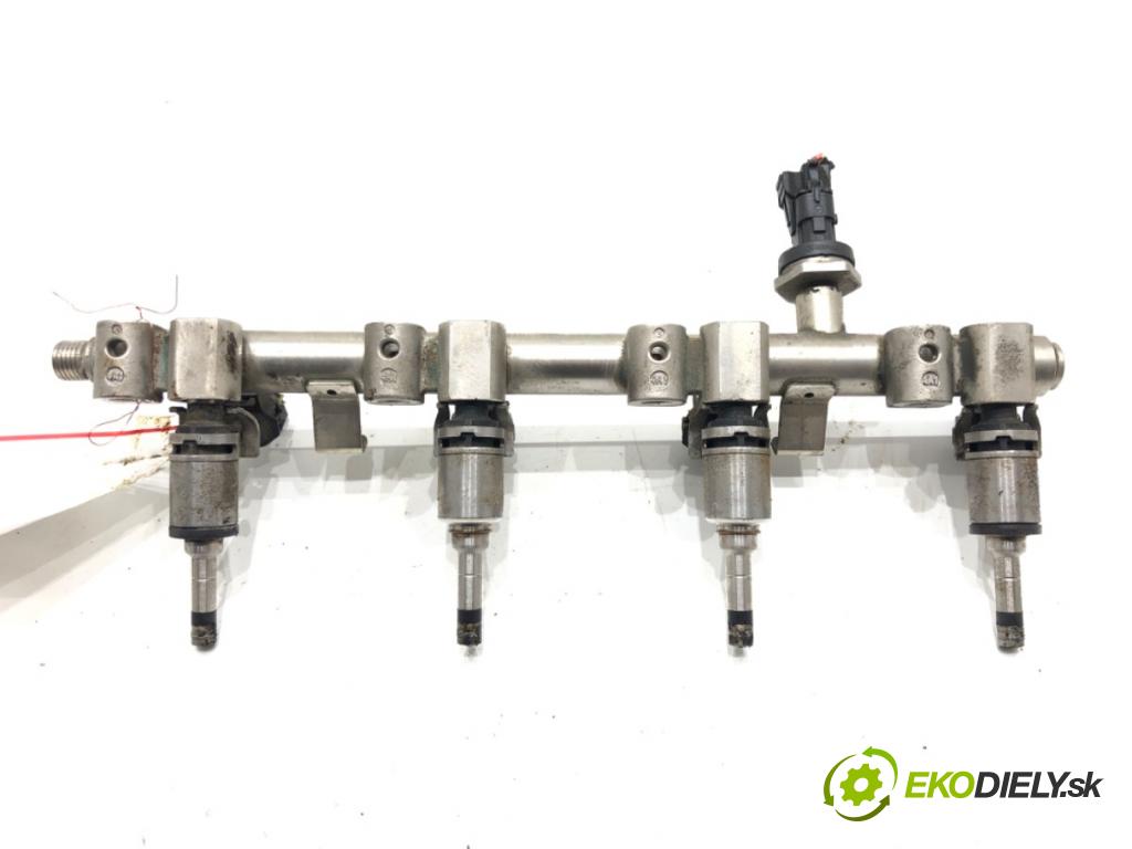 HYUNDAI i30 Kombi Van (GDE, GD) 2012 - 2022    1.6 GDI 99 kW [135 KM] benzyna 2015 - 2022  Lišta vstrekovacia  (Vstrekovacie lišty)