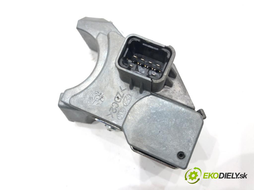 HYUNDAI i30 Kombi Van (GDE, GD) 2012 - 2022    1.6 GDI 99 kW [135 KM] benzyna 2015 - 2022  blokáda volantu 81900-A5002 (Ostatné)