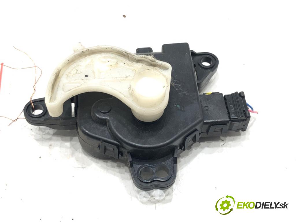 HYUNDAI i30 Kombi Van (GDE, GD) 2012 - 2022    1.6 GDI 99 kW [135 KM] benzyna 2015 - 2022  Motorček kúrenia D267-EBABA01 (Motorčeky kúrenia)