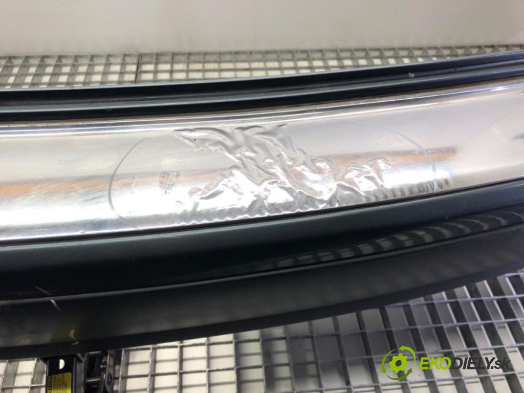 VW TOUAREG (7LA, 7L6, 7L7) 2002 - 2013    3.2 V6 177 kW [241 KM] benzyna 2004 - 2006  nárazník zadní část  (Ostatné)