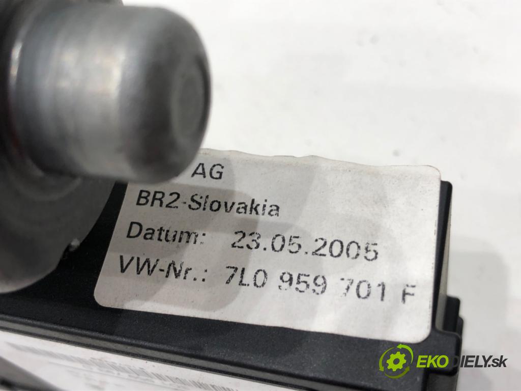 VW TOUAREG (7LA, 7L6, 7L7) 2002 - 2013    3.2 V6 177 kW [241 KM] benzyna 2004 - 2006  motor sťahovaní okna levý přední část 3D1959793D