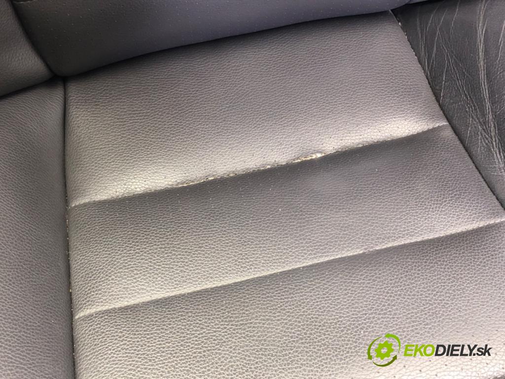 VW TOUAREG (7LA, 7L6, 7L7) 2002 - 2013    3.2 V6 177 kW [241 KM] benzyna 2004 - 2006  Sedadlá, sedačky Sedadlo