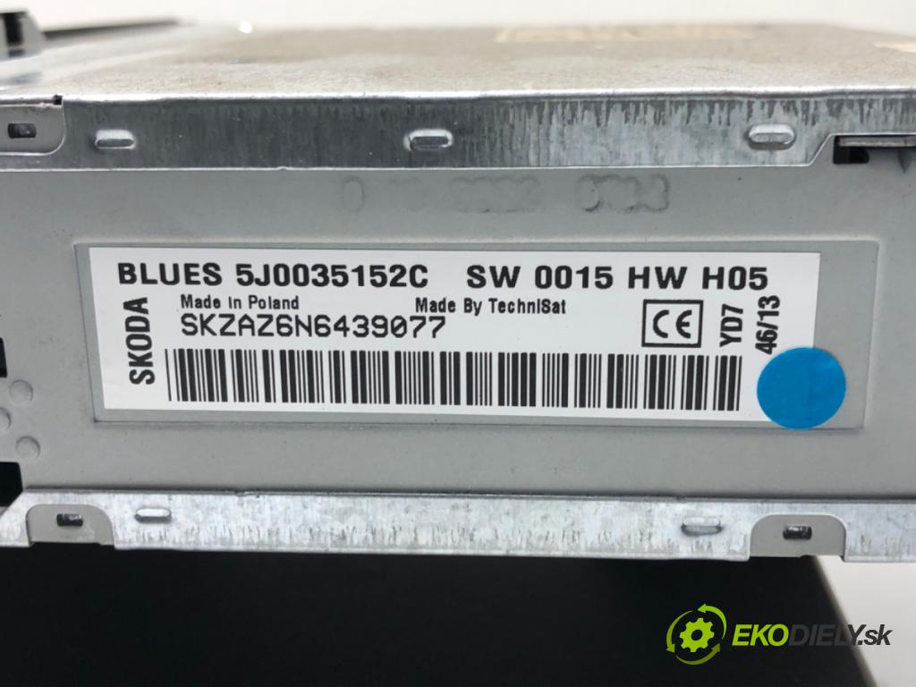 SKODA RAPID (NH3, NK3, NK6) 2012 - 2022    1.6 TDI 66 kW [90 KM] olej napędowy 2013 - 2015  RADIO 5J0035152C (Audio zariadenia)