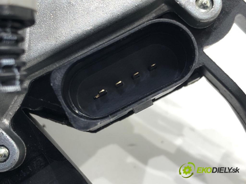 SKODA RAPID (NH3, NK3, NK6) 2012 - 2022    1.6 TDI 66 kW [90 KM] olej napędowy 2013 - 2015  motor stěračů zadní část 5E5955711