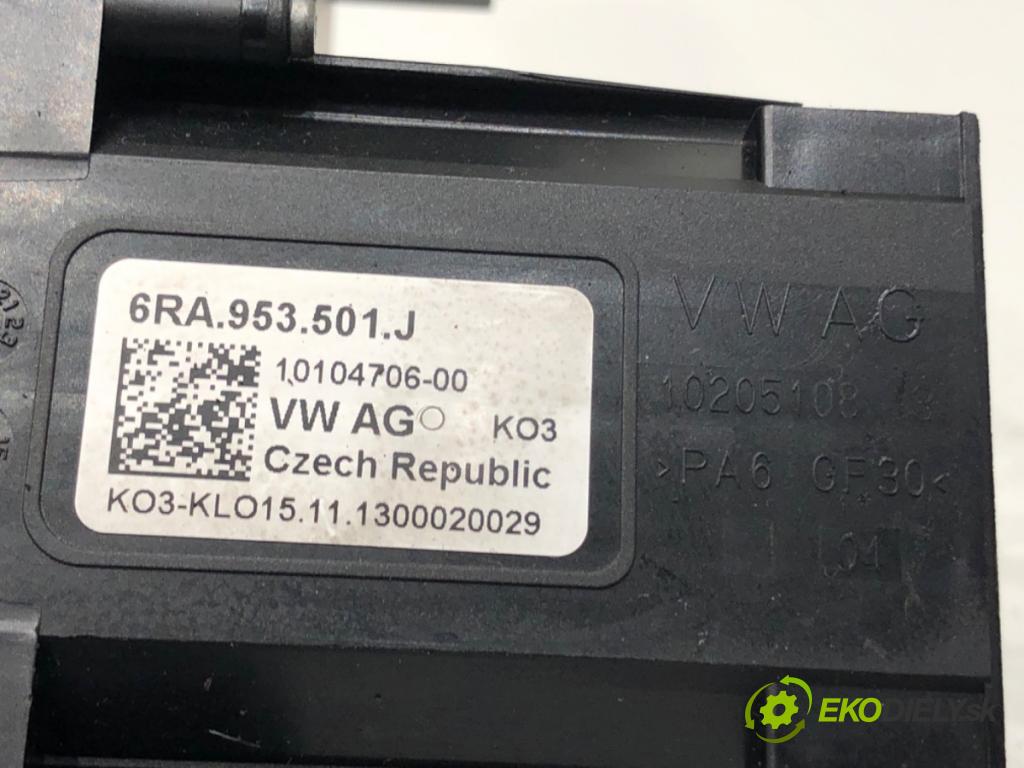 SKODA RAPID (NH3, NK3, NK6) 2012 - 2022    1.6 TDI 66 kW [90 KM] olej napędowy 2013 - 2015  Prepínač kombinovaný 6RA953501J (Prepínače, spínače, tlačidlá a ovládače kúrenia)