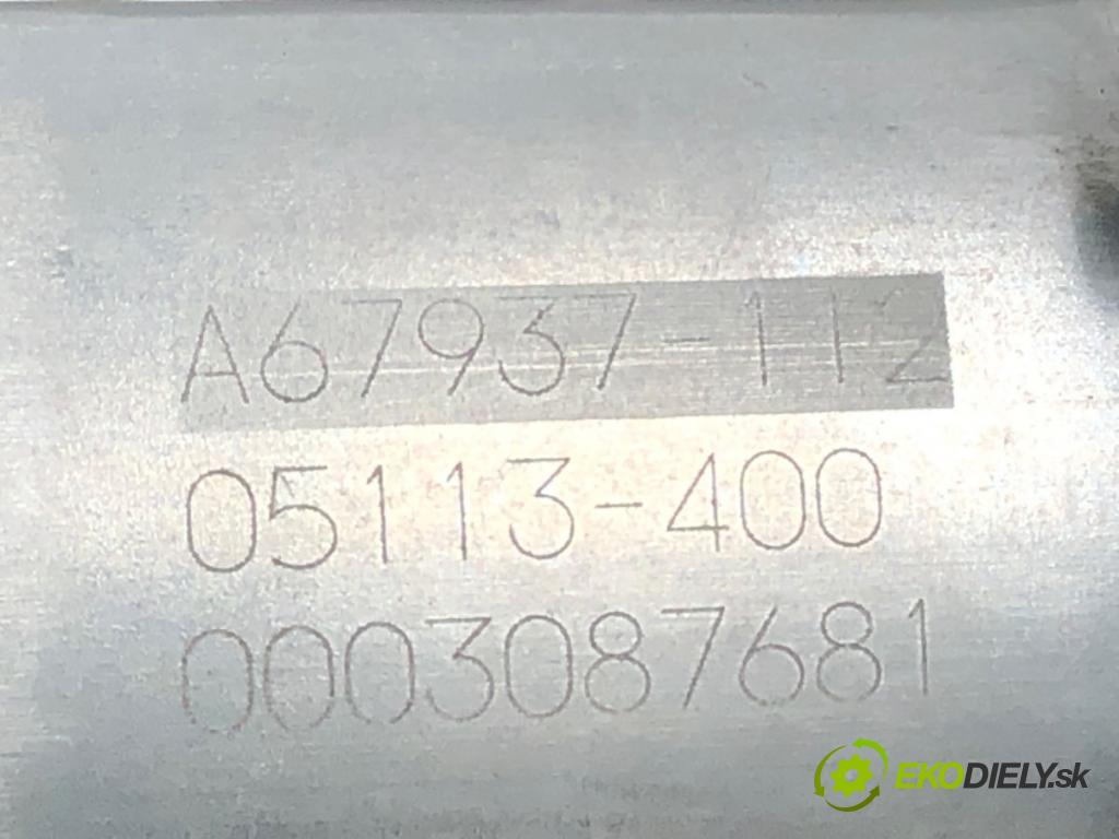 SKODA RAPID (NH3, NK3, NK6) 2012 - 2022    1.6 TDI 66 kW [90 KM] olej napędowy 2013 - 2015  mechanismus okna pravý přední část