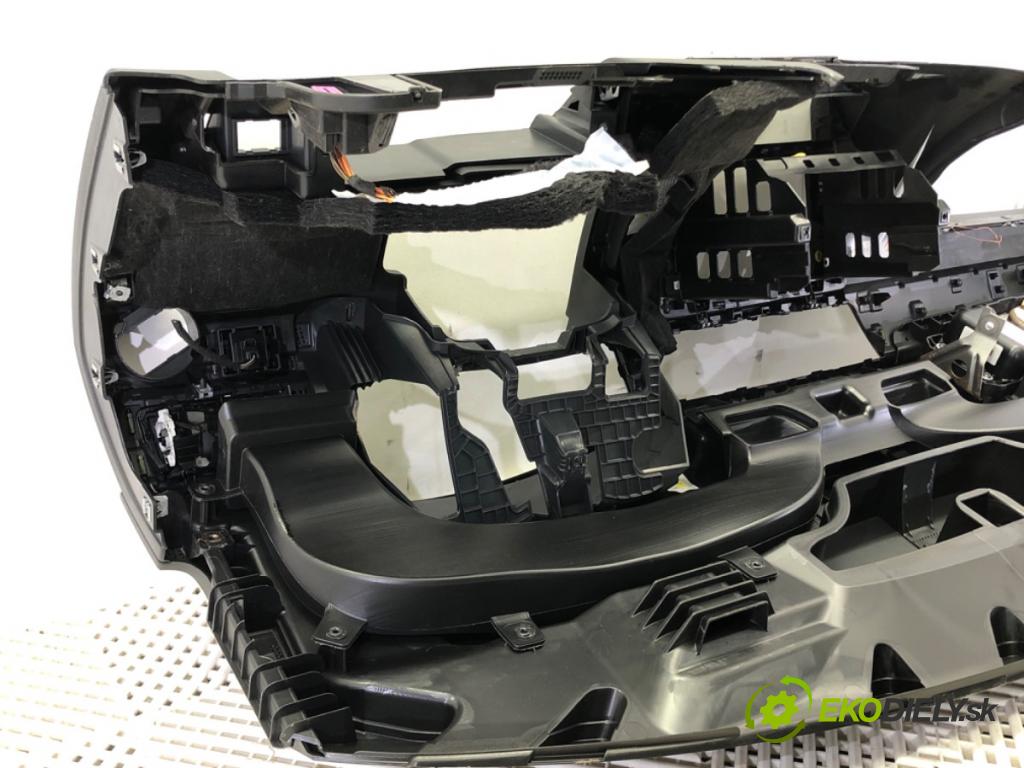 SKODA RAPID (NH3, NK3, NK6) 2012 - 2022    1.6 TDI 66 kW [90 KM] olej napędowy 2013 - 2015  Palubná doska AirBag spolujazdca