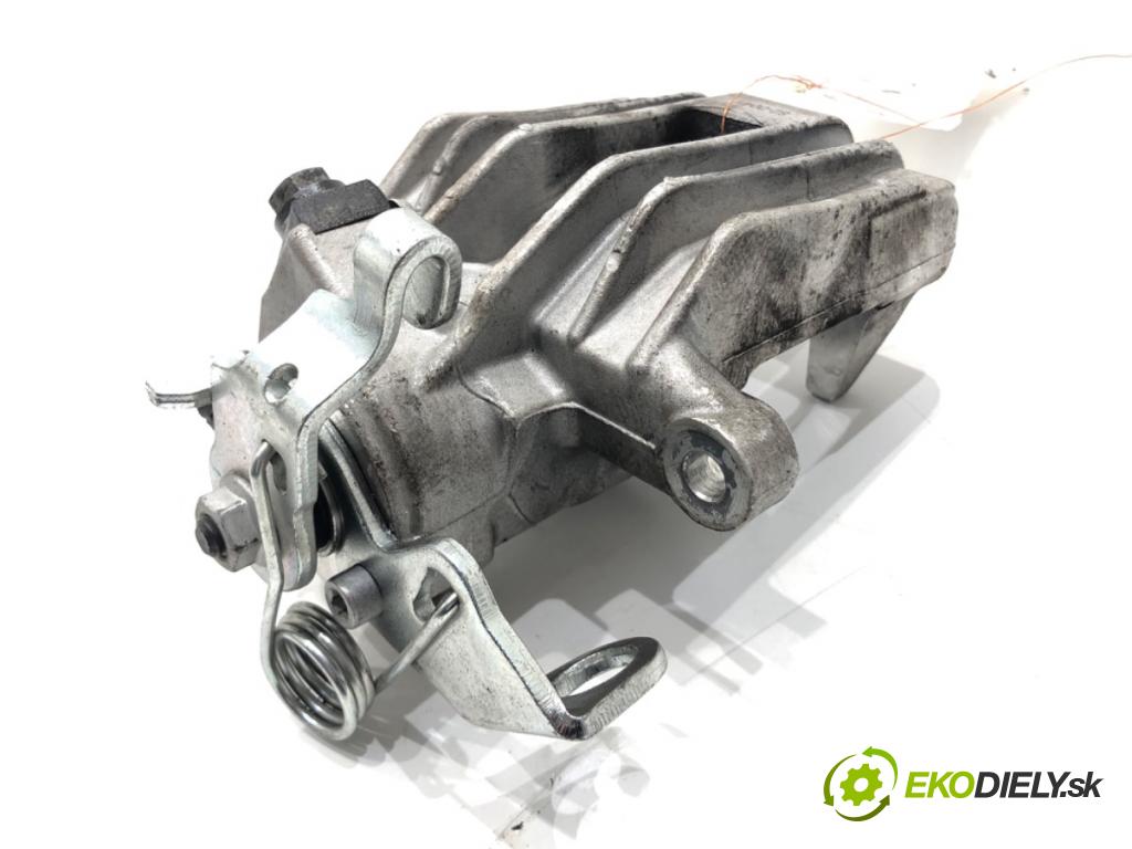 SKODA RAPID (NH3, NK3, NK6) 2012 - 2022    1.6 TDI 66 kW [90 KM] olej napędowy 2013 - 2015  Brzdič strmeň pravy zad