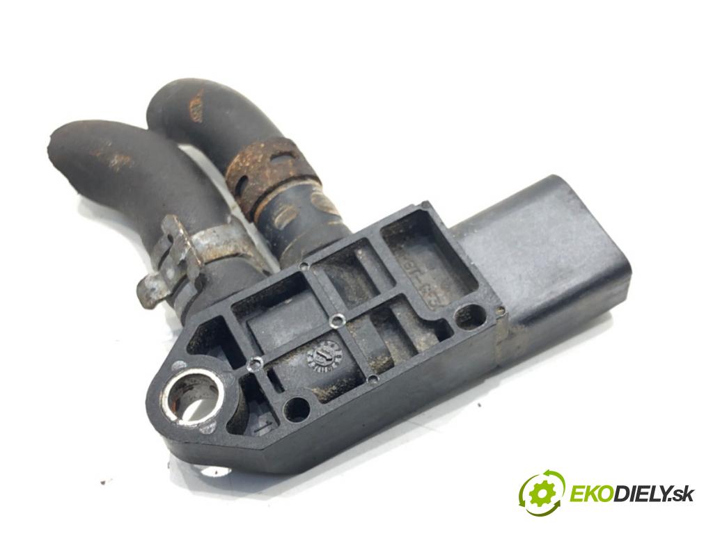 SKODA RAPID (NH3, NK3, NK6) 2012 - 2022    1.6 TDI 66 kW [90 KM] olej napędowy 2013 - 2015  snímač tlaku spalín 059906051C