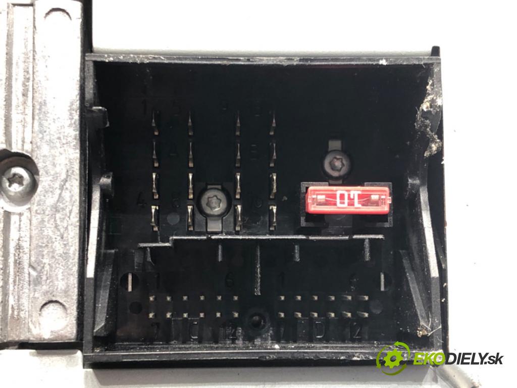 VW TOURAN (1T1, 1T2) 2003 - 2010    2.0 TDI 103 kW [140 KM] olej napędowy 2005 - 2010  RADIO 1K0035191E (Audio zariadenia)