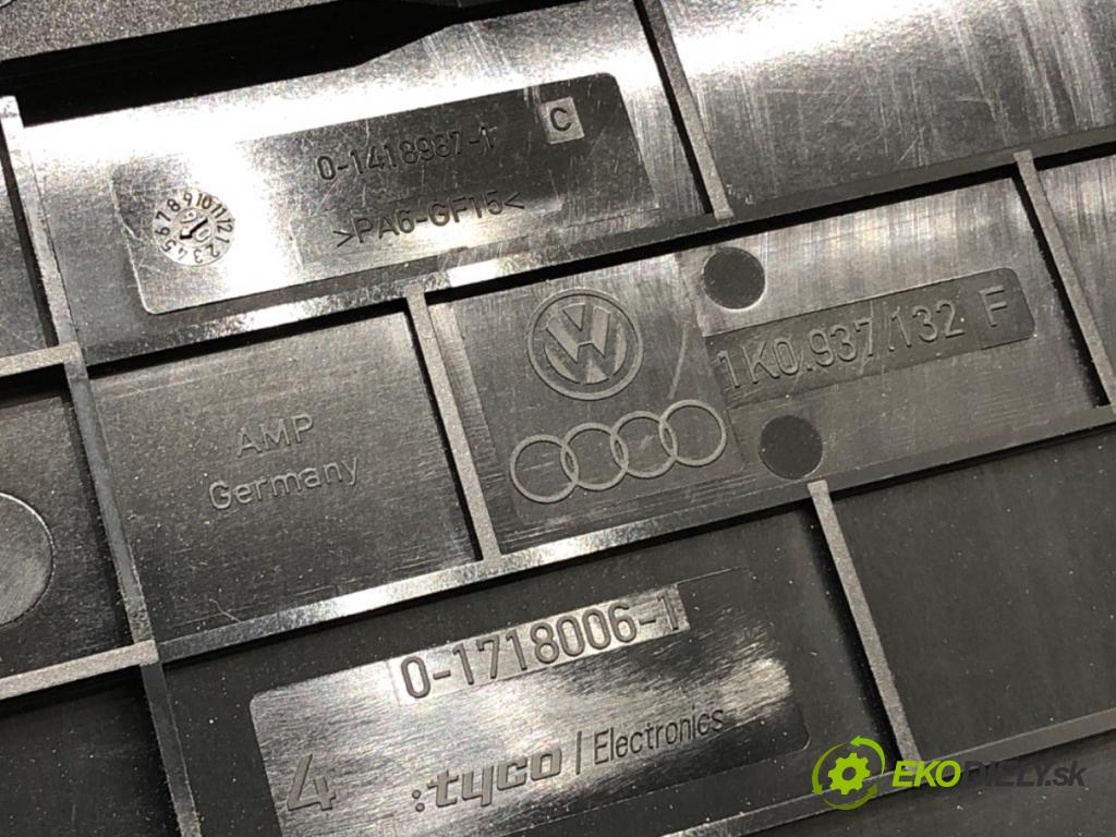 VW TOURAN (1T1, 1T2) 2003 - 2010    2.0 TDI 103 kW [140 KM] olej napędowy 2005 - 2010  skříňka poistková 1K0937132F (Pojistkové skříňky)