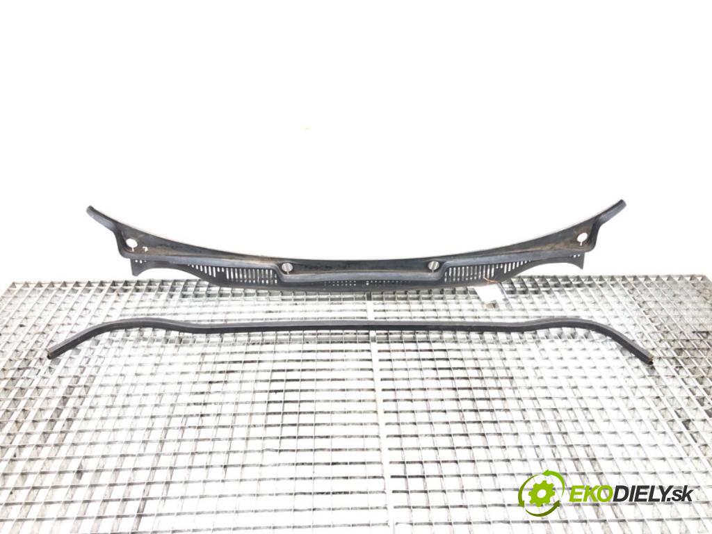 VW TOURAN (1T1, 1T2) 2003 - 2010    2.0 TDI 103 kW [140 KM] olej napędowy 2005 - 2010  Torpédo, plast pod čelné okno 2K0819403 (Torpéda)