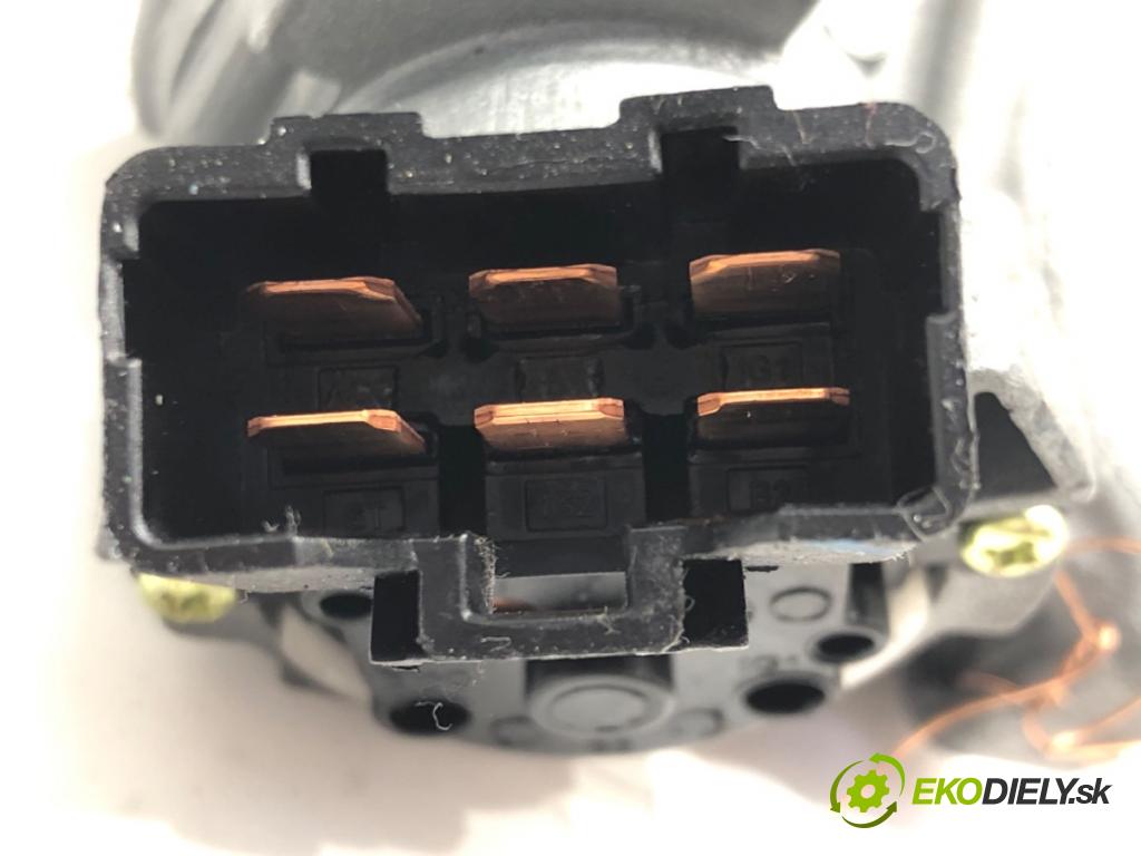 KIA OPTIMA (JF) 2015 - 2022    1.7 CRDi 104 kW [141 KM] olej napędowy 2015 - 2022  spinačka 49A610-1110 (Spínacie skrinky a kľúče)