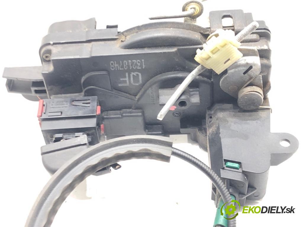 OPEL ZAFIRA B Nadwozie pełne/minivan (A05) 2005 - 2015    1.9 CDTI VAN (M75) 88 kW [120 KM] olej napędowy 2005 - 2015  zámok dveře levý přední část