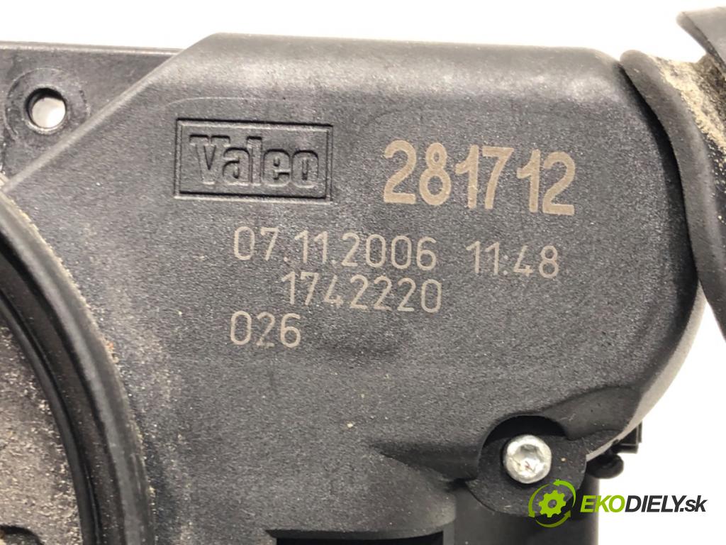 OPEL ZAFIRA B Nadwozie pełne/minivan (A05) 2005 - 2015    1.9 CDTI VAN (M75) 88 kW [120 KM] olej napędowy 2005 - 2015  přepínač kombinovaný 93183451 (Ovládaní topení a přepínače)