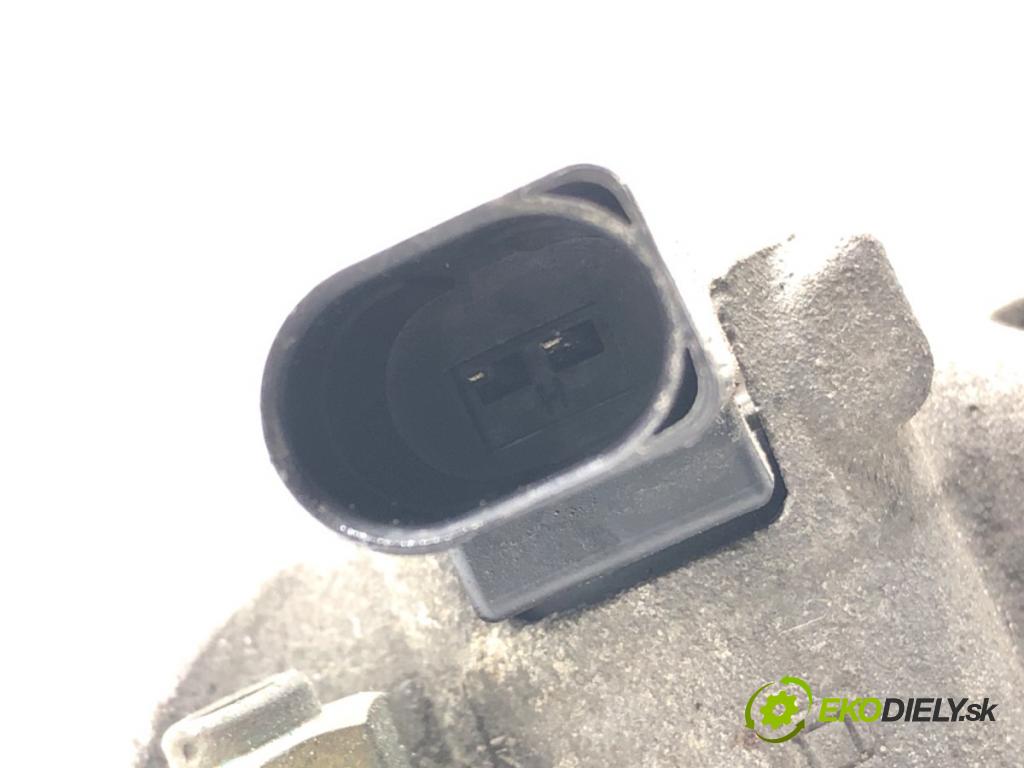 SKODA OCTAVIA II Combi (1Z5) 2004 - 2013    1.6 TDI 77 kW [105 KM] olej napędowy 2009 - 2013  kompresor klimatizace 5N0820803A (Kompresory)