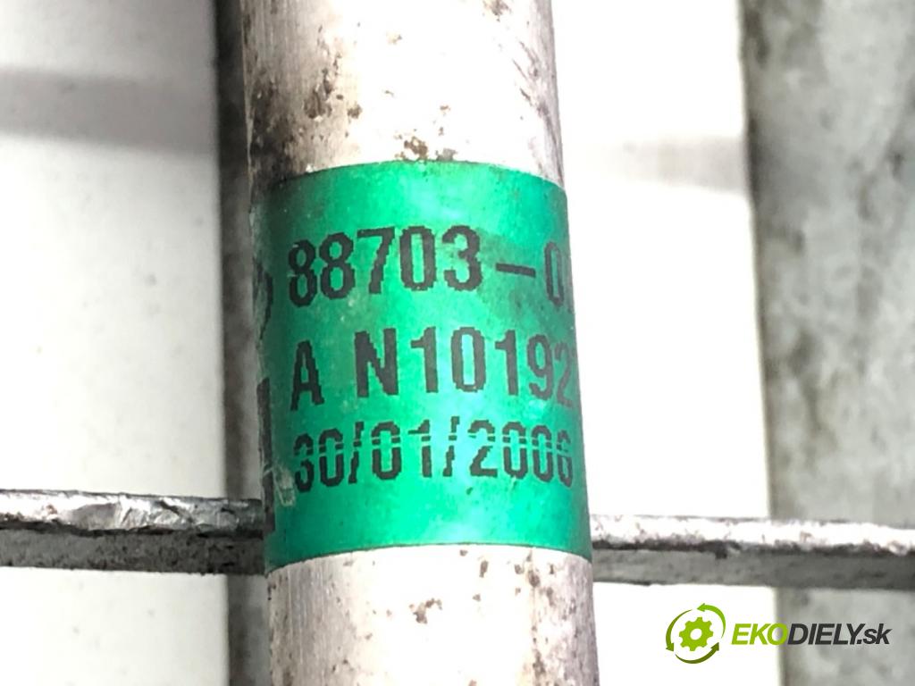 PEUGEOT 107 (PM_, PN_) 2005 - 2014    1.0 50 kW [68 KM] benzyna 2005 - 2014  rúrka klimatizácie 88703-0H010 (Rúrky klimatizácie)