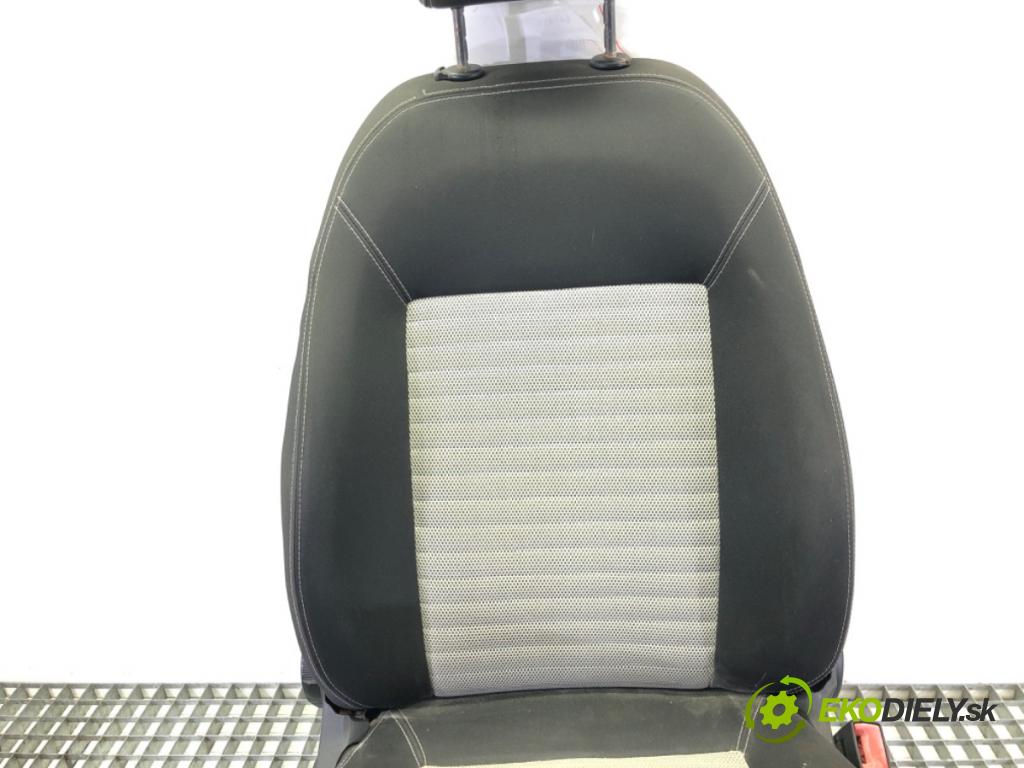 FIAT QUBO (225_) 2008 - 2022    1.4 (225AXA1A) 54 kW [73 KM] benzyna 2008 - 2022  Sedadlo pravy predný