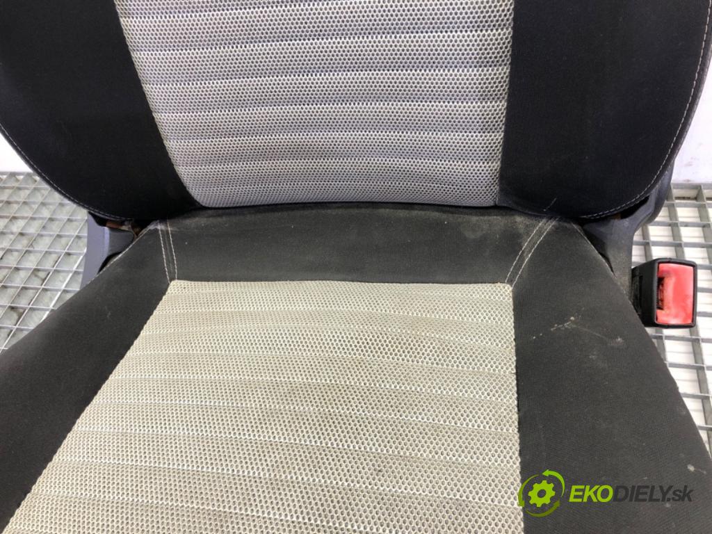 FIAT QUBO (225_) 2008 - 2022    1.4 (225AXA1A) 54 kW [73 KM] benzyna 2008 - 2022  Sedadlo pravy predný
