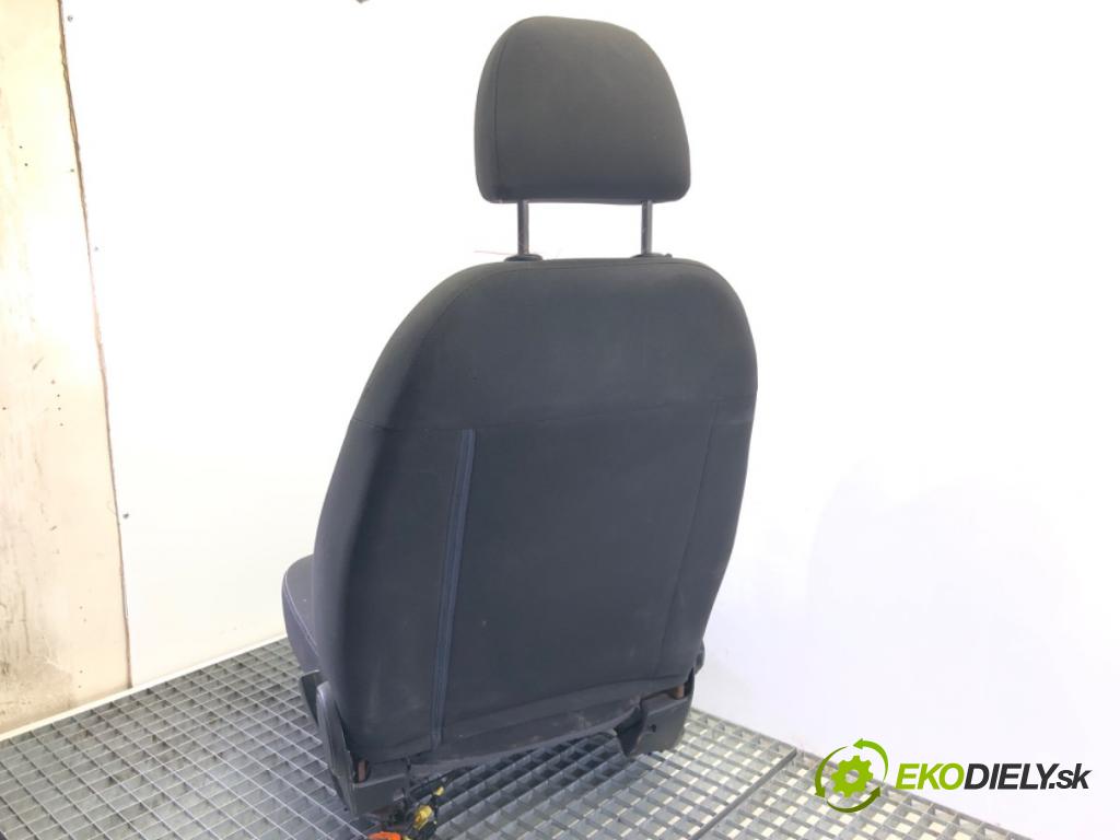 FIAT QUBO (225_) 2008 - 2022    1.4 (225AXA1A) 54 kW [73 KM] benzyna 2008 - 2022  Sedadlo pravy predný