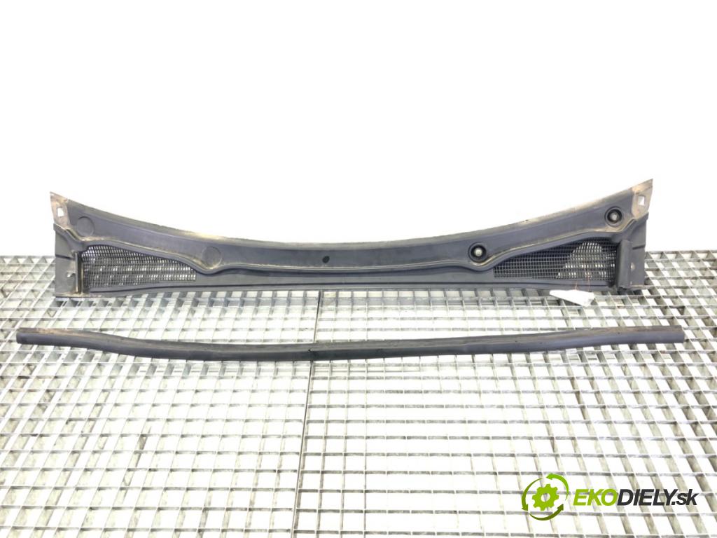 RENAULT CLIO IV (BH_) 2012 - 2022    1.2 16V 54 kW [73 KM] benzyna 2012 - 2022  Torpédo, plast pod čelné okno 668115228R (Torpéda)