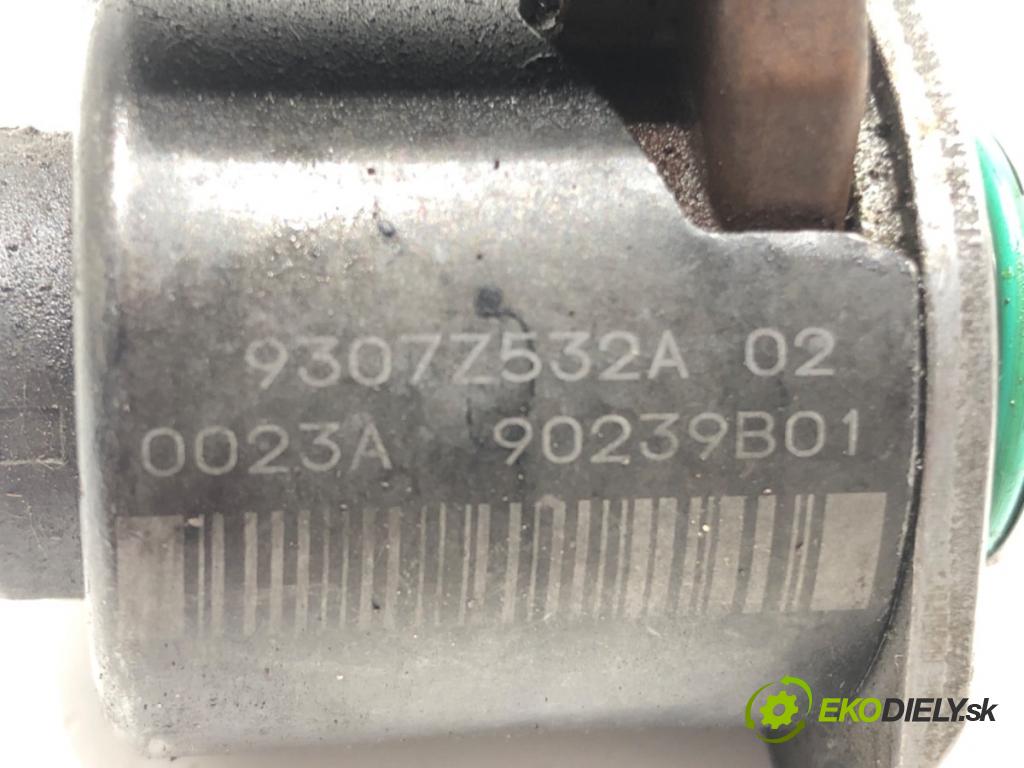 PEUGEOT 508 I (8D_) 2010 - 2018    2.0 HDi 103 kW [140 KM] olej napędowy 2010 - 2018  Regulátor tlaku paliva 93077532A (Ostatné)