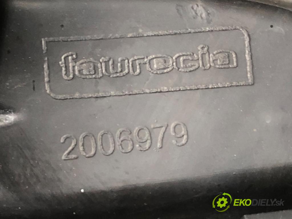 PEUGEOT 508 I (8D_) 2010 - 2018    2.0 HDi 103 kW [140 KM] olej napędowy 2010 - 2018  mřížka maska  (Mřížky (masky) chladičů)