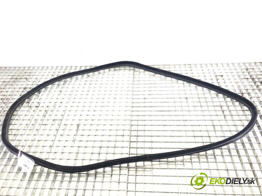 PEUGEOT 508 I (8D_) 2010 - 2018    2.0 HDi 103 kW [140 KM] olej napędowy 2010 - 2018  těsnění dveře zadní část levá strana  (Ostatní)